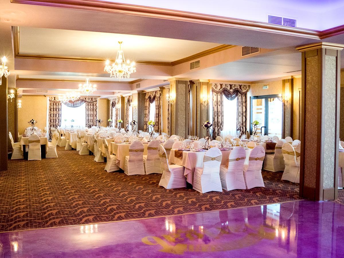 Marigab Aparthotel Turceni Exterior photo